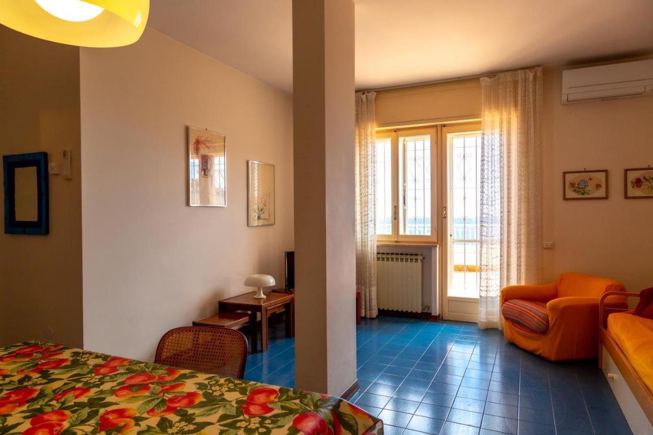 Apartamento 168b - La Terrazza Sul Mare, Casa A 10 Minuti Da Spiaggia, Parcheggio Privato Gratis